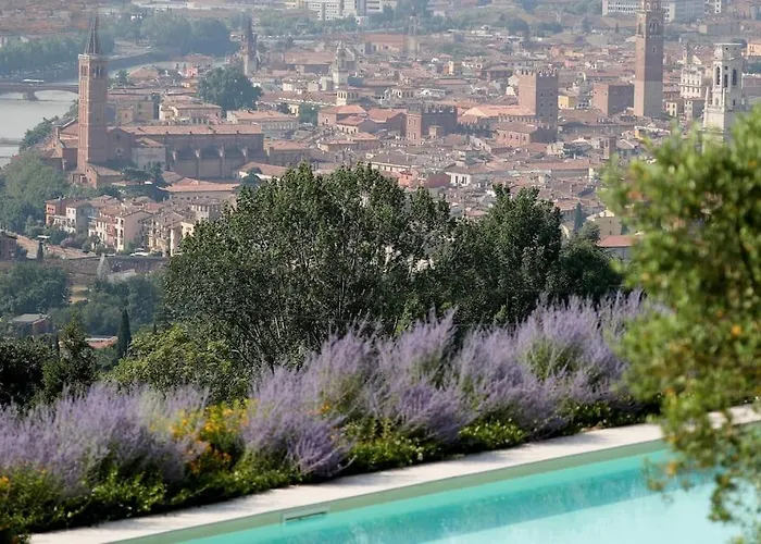 Villa Le Grotte