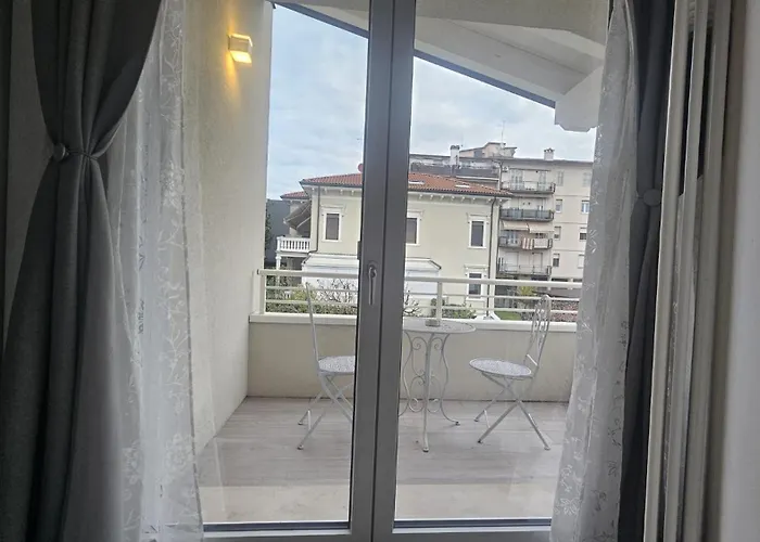 Chalet Deluxe, Villa Joy Verona, Private Chalet With Garden Near City Center, Family Friendly, Independent Stay